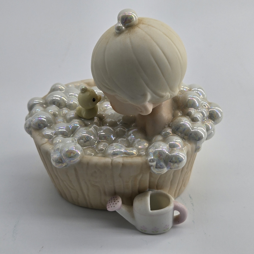 Precious Moments A Tub Full of Love Figurine NWT